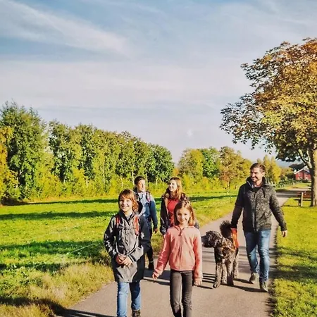 Διαμέρισμα Am Enzufer Mit Wintergarten Im Schwarzwald Bad Wildbad