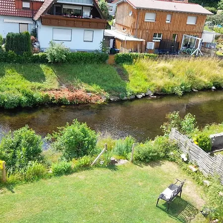 Διαμέρισμα Am Enzufer Mit Wintergarten Im Schwarzwald *